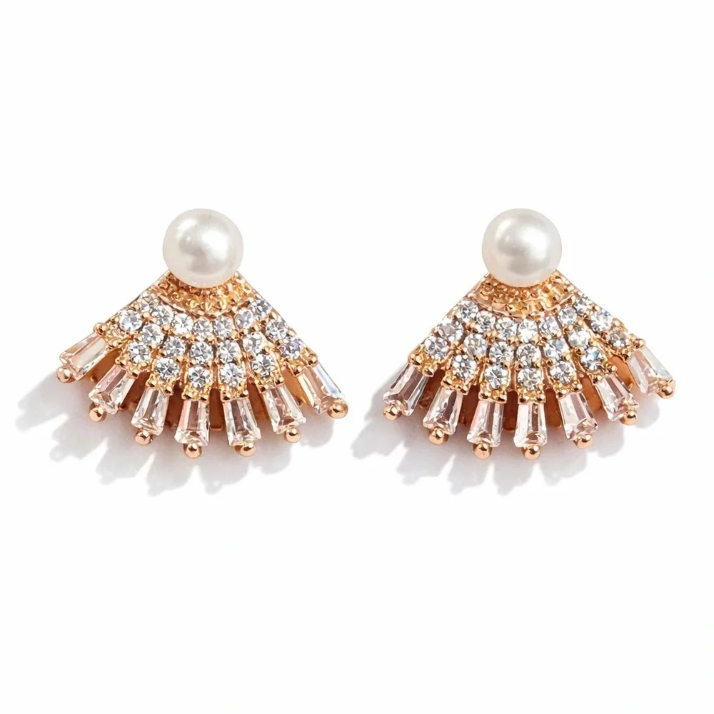 Elegant Rose Gold Earrings with Zirconia and Pearl Accent